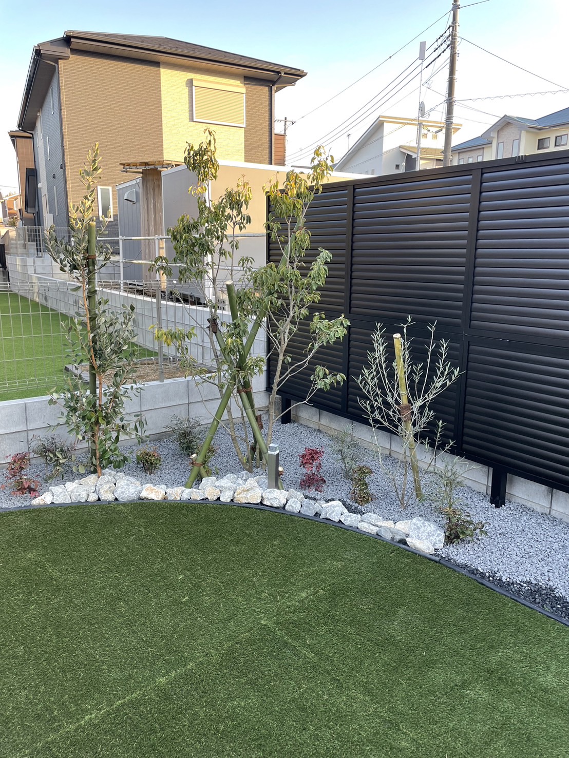 植栽で季節感も感じられます。